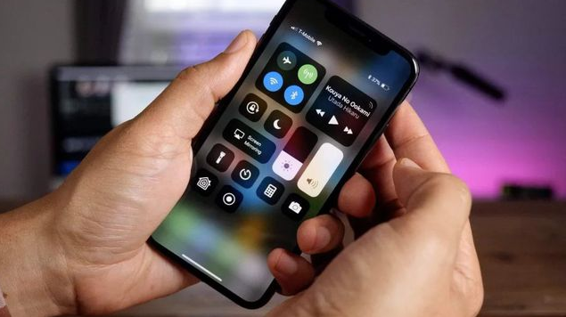 定襄苹果手机维修分享iPhone 12信号差怎么办 